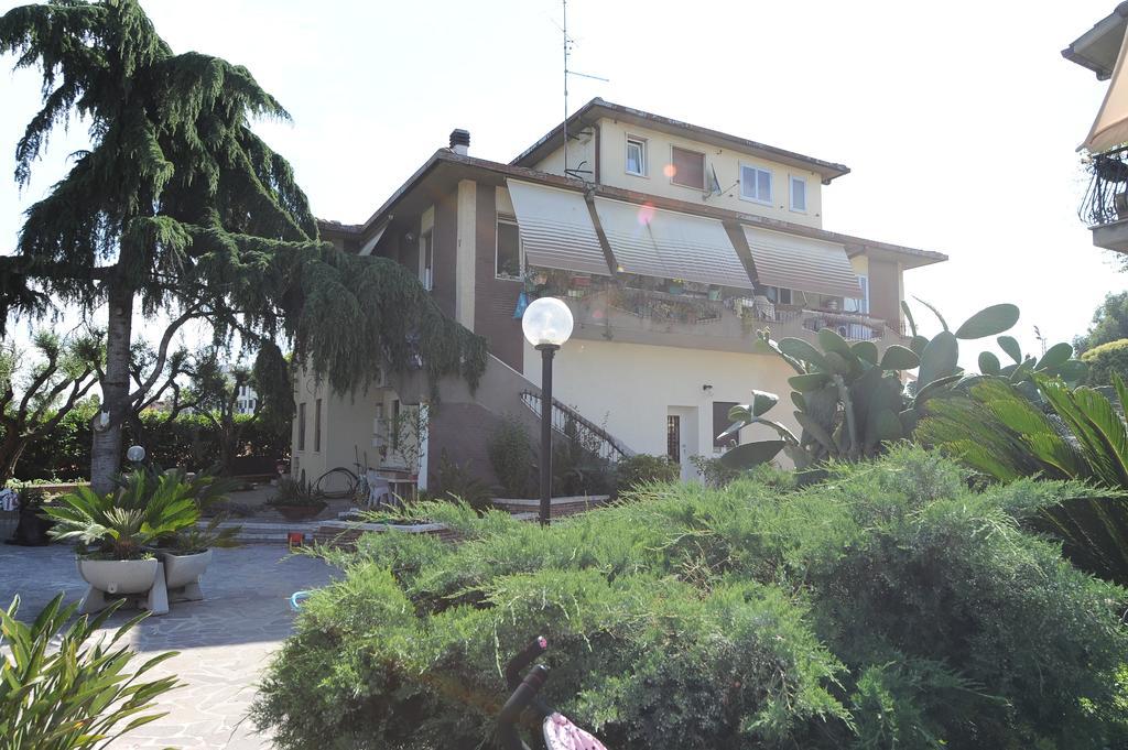 ローマCasa Santarelliアパートメント エクステリア 写真